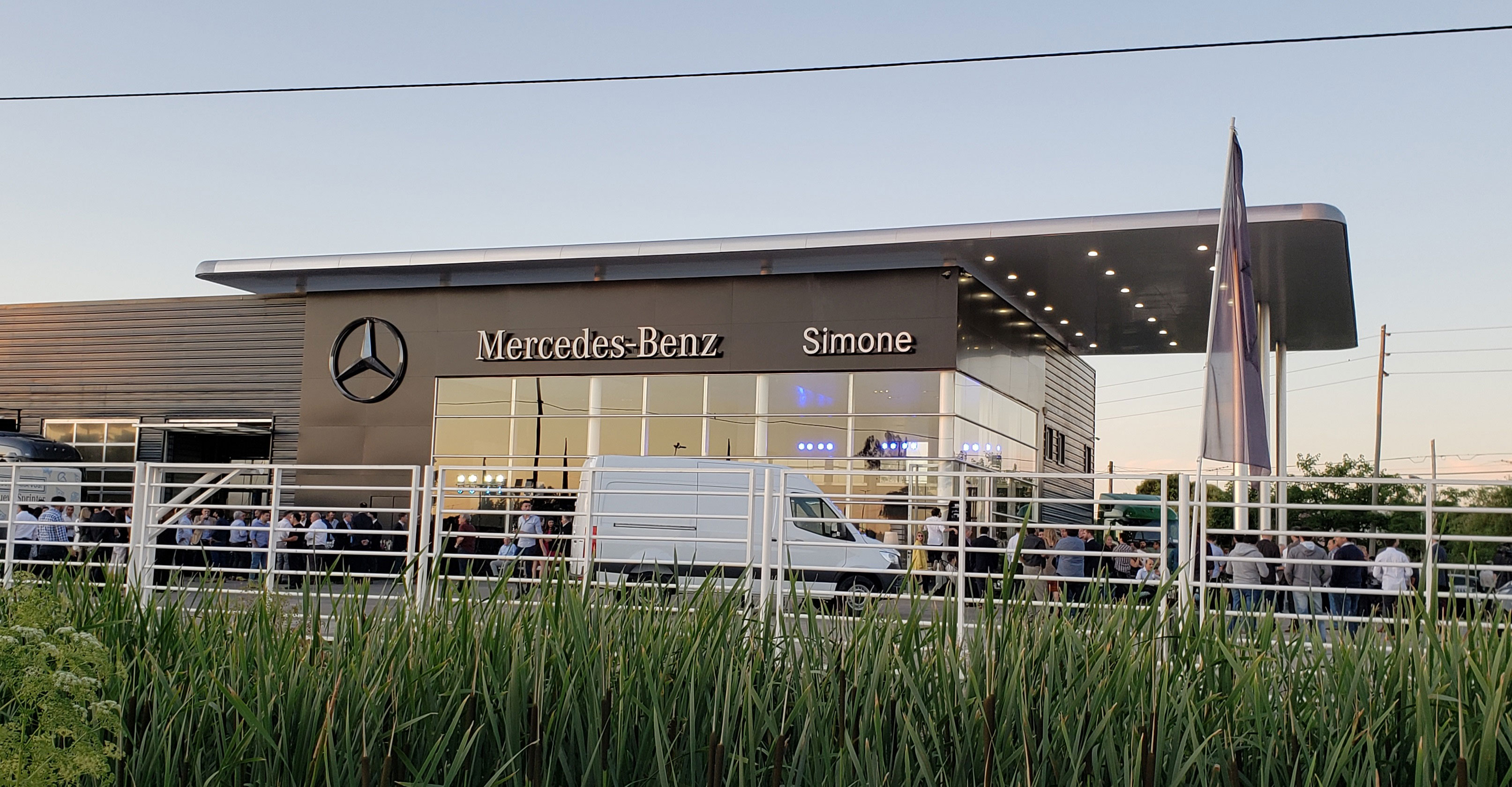 Nuevo concesionario Mercedes-Benz
