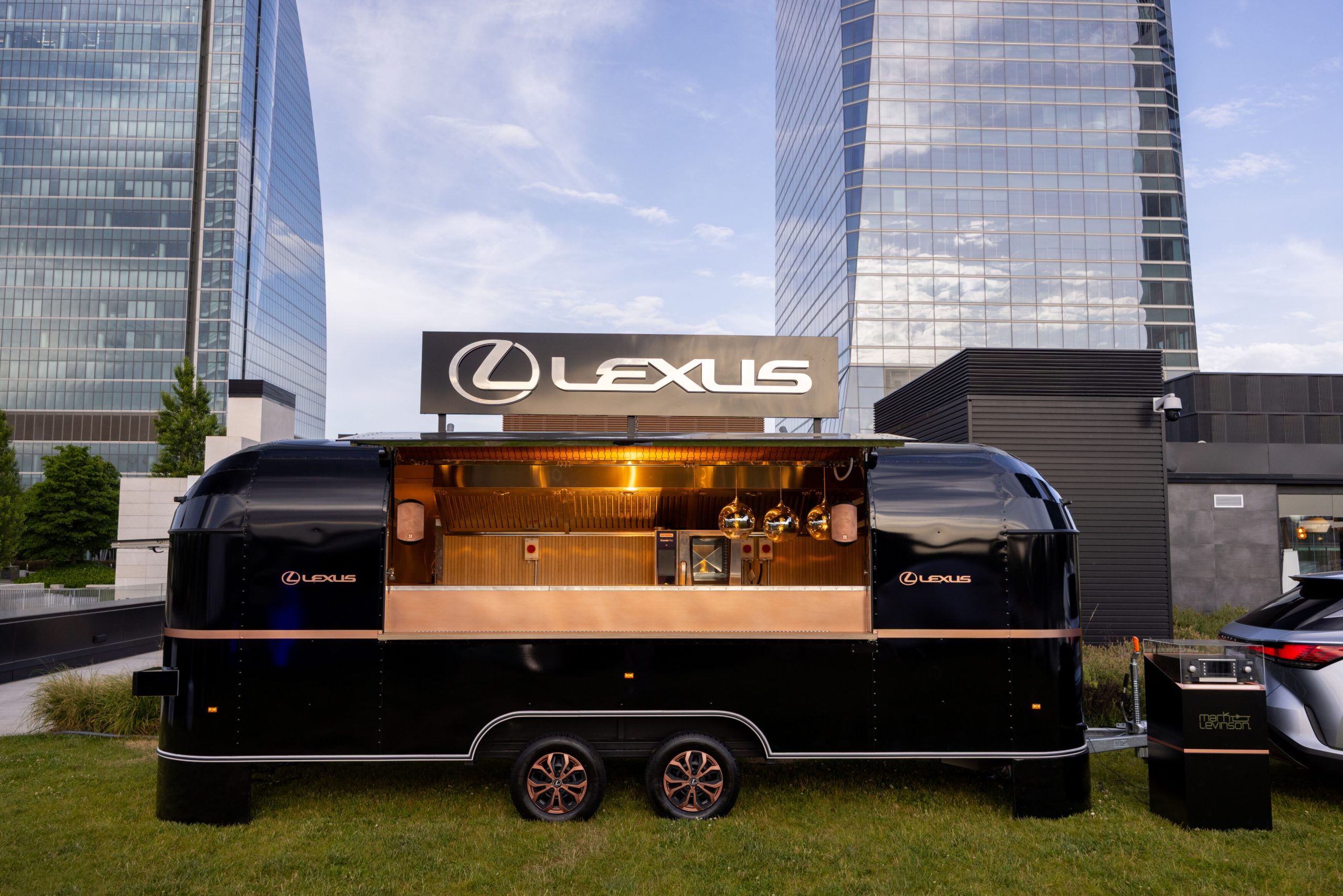 Lexus Transforma Lo Cotidiano En Extraordinario