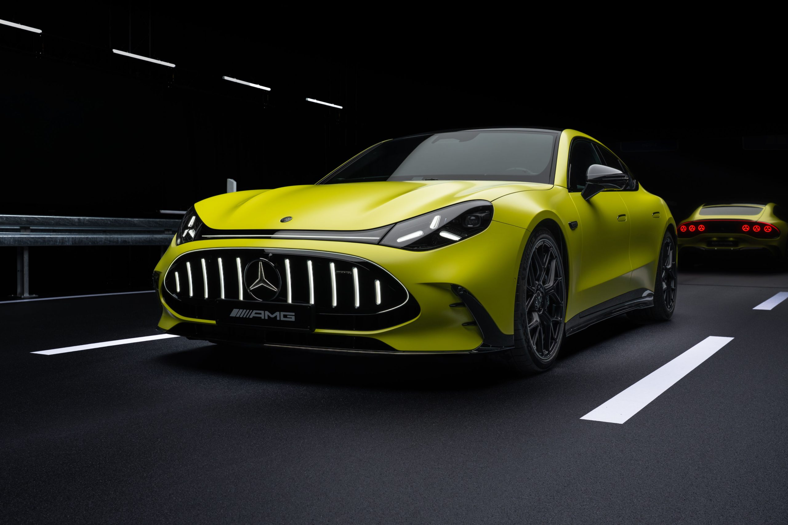 Nuevo Mercedes-AMG GT 4 puertas Coupé: Rendimiento revolucionario y máxima intensidad
